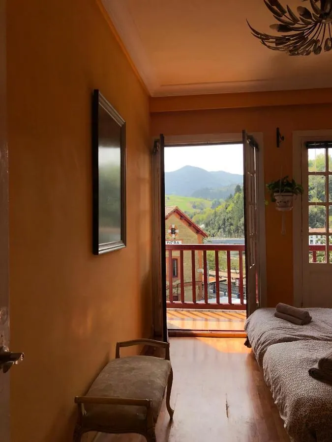 Habitacion Privada En El Centro De Deba 0*,  İspanya